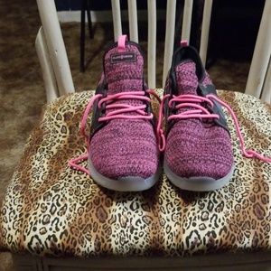 Flashlight tennis shoes